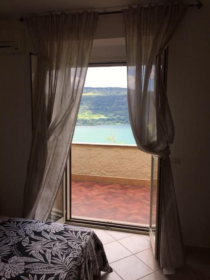 Ferienwohnung Relax Sul Lago Genzano di Roma Exterior foto